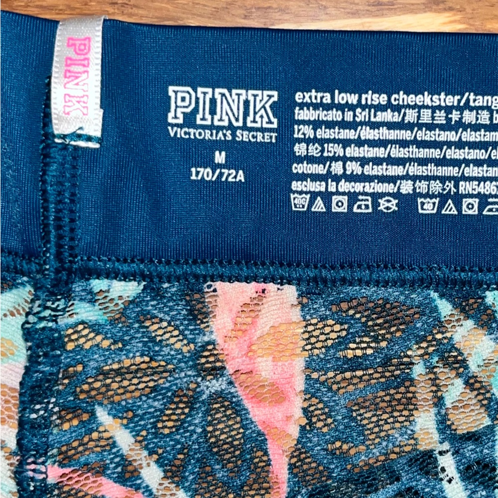 NWOT VS PINK set - Picture 10 of 12